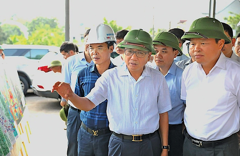 Hành trình “chưa từng có” của tuyến đường sắt kết nối chiến lược- Ảnh 1. Hành trình “chưa từng có” của tuyến đường sắt kết nối chiến lược- Ảnh 1.
