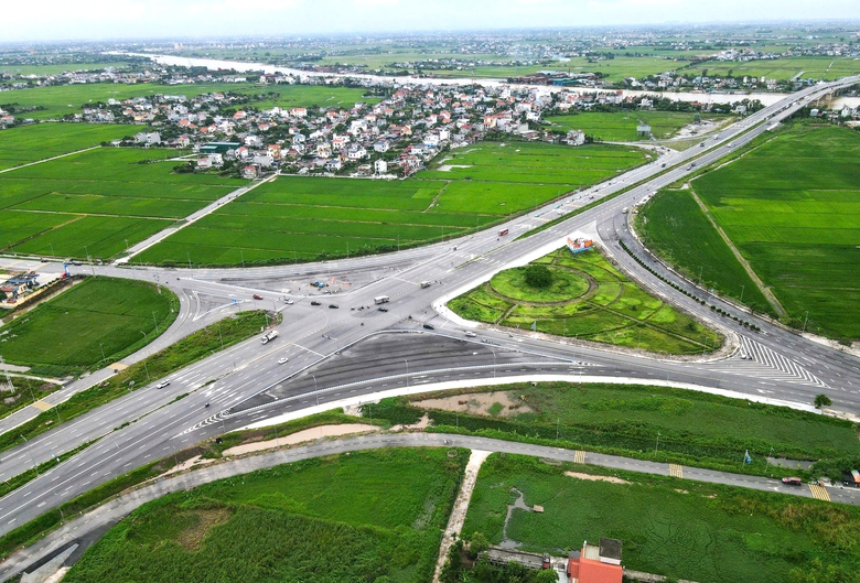 Ninh B&igrave;nh bứt tốc hạ tầng giao th&ocirc;ng đầu xu&acirc;n mới- Ảnh 2.