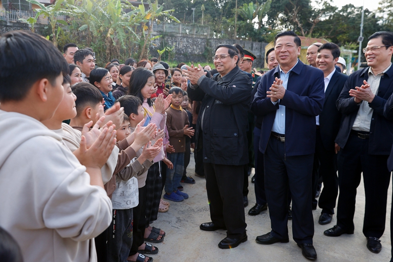 Phát động "Chiến dịch Đông Khê 2026", hoàn thành 2 tuyến cao tốc ở Lạng Sơn, Cao Bằng- Ảnh 8. Phát động "Chiến dịch Đông Khê 2026", hoàn thành 2 tuyến cao tốc ở Lạng Sơn, Cao Bằng- Ảnh 8.
