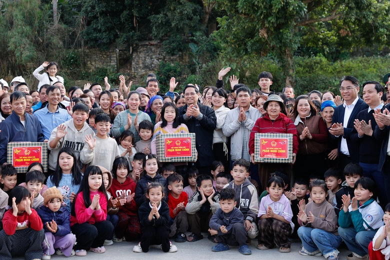 Phát động "Chiến dịch Đông Khê 2026", hoàn thành 2 tuyến cao tốc ở Lạng Sơn, Cao Bằng- Ảnh 9. Phát động "Chiến dịch Đông Khê 2026", hoàn thành 2 tuyến cao tốc ở Lạng Sơn, Cao Bằng- Ảnh 9.