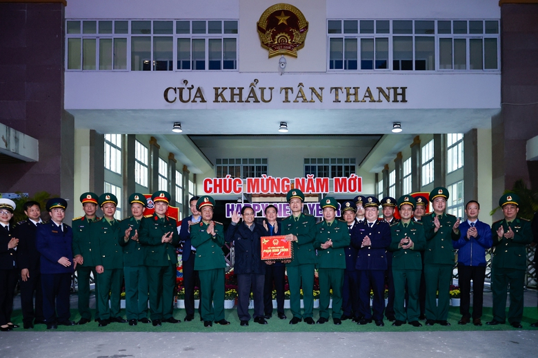 Phát động "Chiến dịch Đông Khê 2026", hoàn thành 2 tuyến cao tốc ở Lạng Sơn, Cao Bằng- Ảnh 12. Phát động "Chiến dịch Đông Khê 2026", hoàn thành 2 tuyến cao tốc ở Lạng Sơn, Cao Bằng- Ảnh 12.