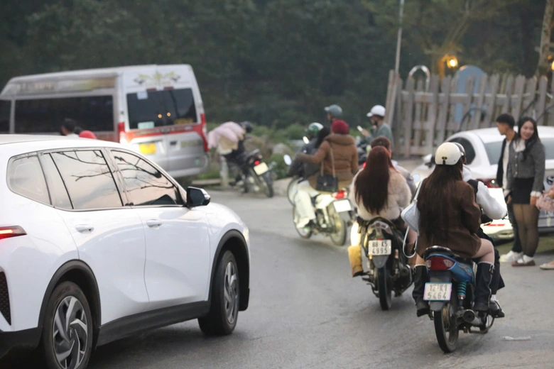 Tam Đảo h&uacute;t kh&aacute;ch ng&agrave;y đầu năm mới B&iacute;nh Ngọ 2026- Ảnh 5.