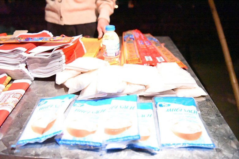 Có gì bên trong chợ Âm Dương, mỗi năm họp một phiên ở Bắc Ninh?- Ảnh 4. Có gì bên trong chợ Âm Dương, mỗi năm họp một phiên ở Bắc Ninh?- Ảnh 4.