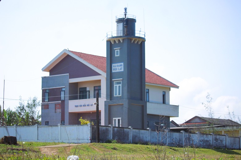 Ngắm những ngọn hải đăng h&igrave;nh hộp, h&igrave;nh &ldquo;ống kh&oacute;i&rdquo; độc đ&aacute;o ở Quảng Trị- Ảnh 11.