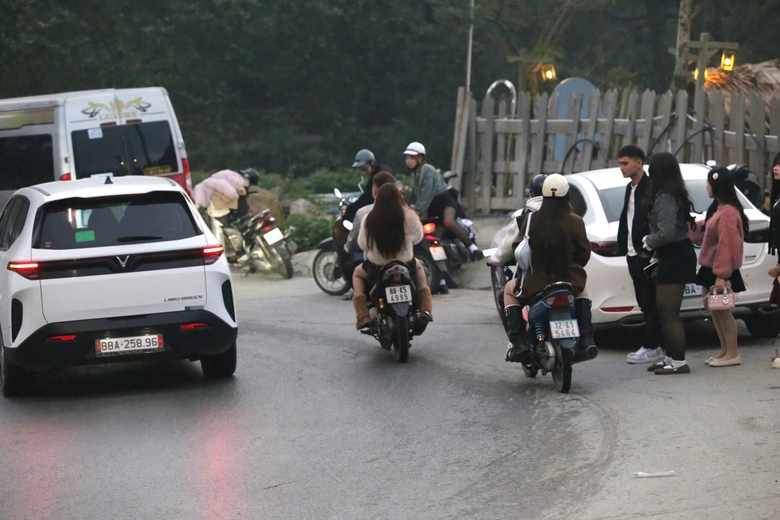 Tam Đảo h&uacute;t kh&aacute;ch ng&agrave;y đầu năm mới B&iacute;nh Ngọ 2026- Ảnh 15.