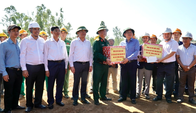 Ph&oacute; Thủ tướng Hồ Quốc Dũng: Tăng tốc GPMB cao tốc Quy Nhơn - Pleiku ngay sau Tết- Ảnh 6.