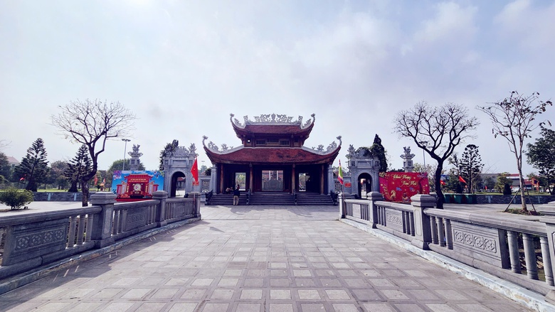 Đầu xuân thăm đền thờ Lý Thường Kiệt bên dòng sông Cầu lịch sử- Ảnh 11. Đầu xuân thăm đền thờ Lý Thường Kiệt bên dòng sông Cầu lịch sử- Ảnh 11.