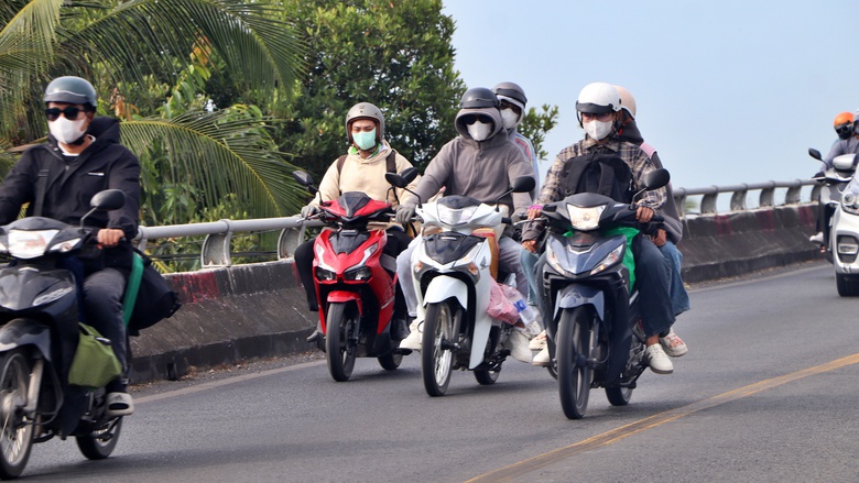 Người lao động Cà Mau trở lại TP.HCM, Đồng Nai sau kỳ nghỉ Tết- Ảnh 5. Người lao động Cà Mau trở lại TP.HCM, Đồng Nai sau kỳ nghỉ Tết- Ảnh 5.