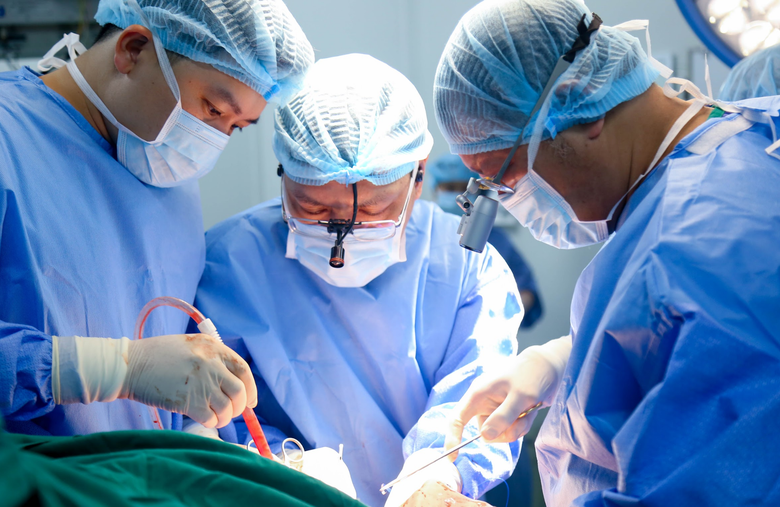 Xu&acirc;n mới, 4 cuộc đời hồi sinh nhờ nguồn tạng hiến của ch&agrave;ng trai 21 tuổi- Ảnh 3.