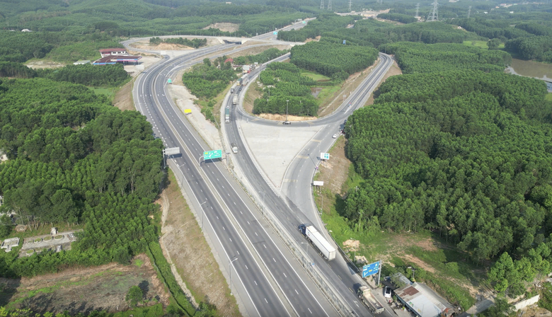 Bộ X&acirc;y dựng quyết liệt cải c&aacute;ch, bứt ph&aacute; năng lực cạnh tranh quốc gia- Ảnh 1.