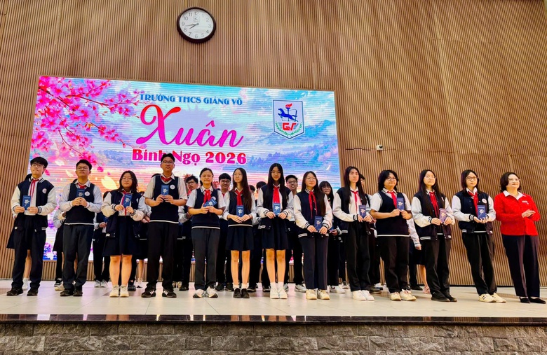 Hơn 2,3 triệu học sinh Hà Nội ổn định học tập ngay sau Tết- Ảnh 8. Hơn 2,3 triệu học sinh Hà Nội ổn định học tập ngay sau Tết- Ảnh 8.