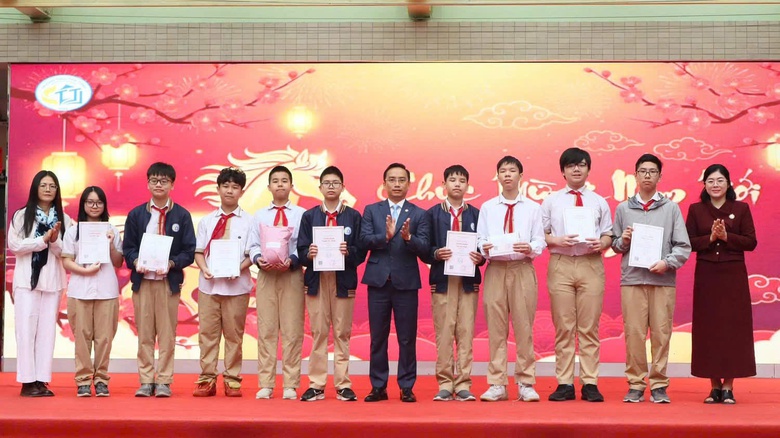 Hơn 2,3 triệu học sinh Hà Nội ổn định học tập ngay sau Tết- Ảnh 14. Hơn 2,3 triệu học sinh Hà Nội ổn định học tập ngay sau Tết- Ảnh 14.