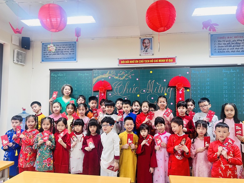 Hơn 2,3 triệu học sinh Hà Nội ổn định học tập ngay sau Tết- Ảnh 4. Hơn 2,3 triệu học sinh Hà Nội ổn định học tập ngay sau Tết- Ảnh 4.