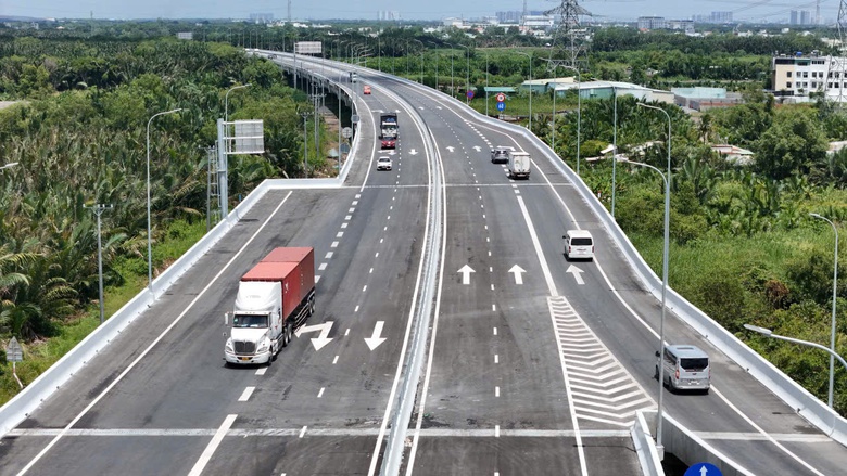 Loạt cao tốc lớn ghi nhận lưu lượng phương tiện tăng kỷ lục trong dịp Tết- Ảnh 1.