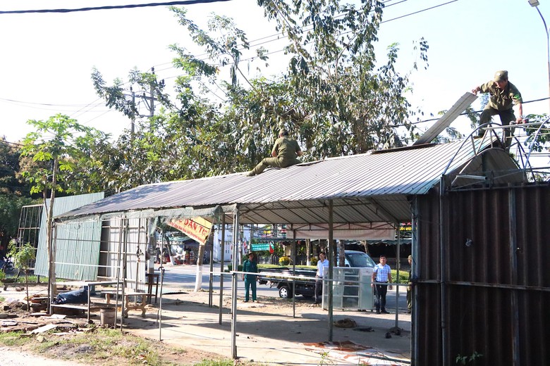 Gỡ &ldquo;n&uacute;t thắt&rdquo; cuối c&ugrave;ng, đường Nguyễn Cư Trinh ở Quảng Ng&atilde;i sắp ho&agrave;n thiện- Ảnh 3.