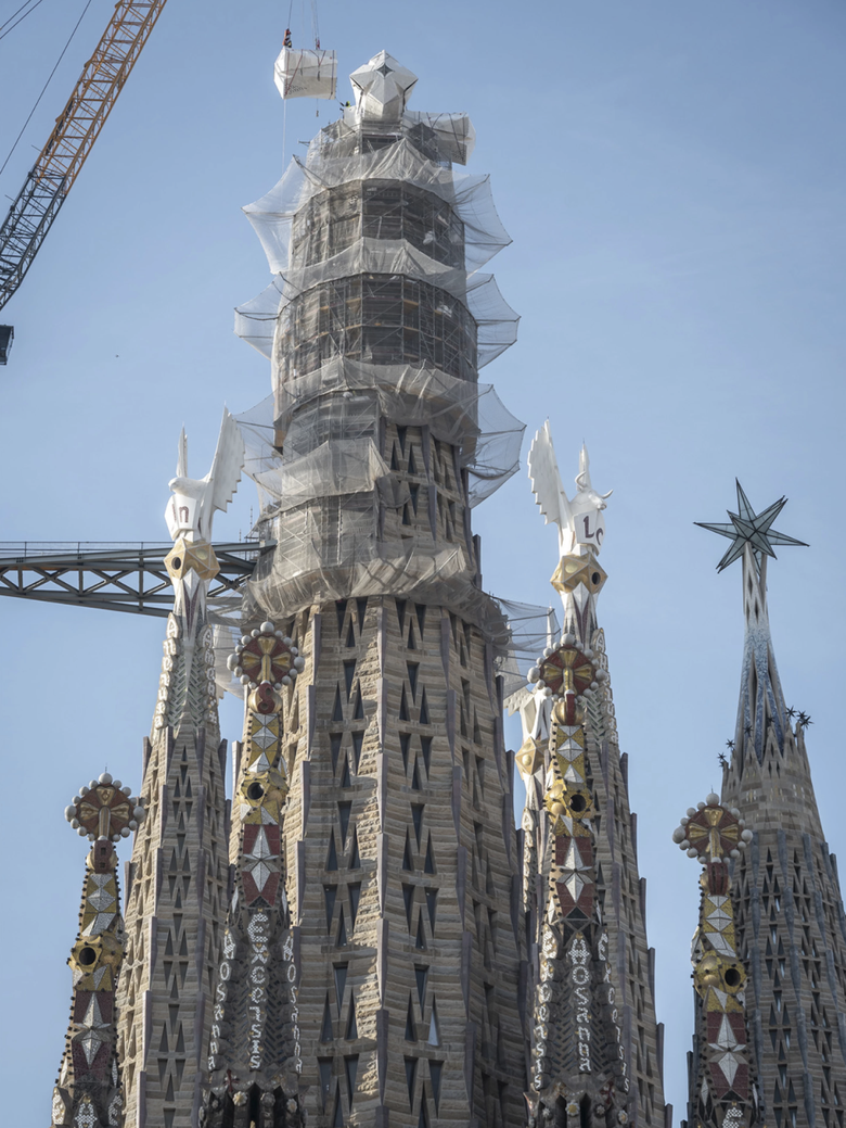 Nh&agrave; thờ cao nhất thế giới vươn l&ecirc;n chiều cao tối đa sau 144 năm x&acirc;y dựng- Ảnh 4.