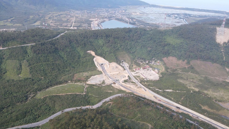 Hầm Đ&egrave;o Ngang mở rộng ho&agrave;n tất thi c&ocirc;ng, chờ nghiệm thu để th&ocirc;ng xe- Ảnh 1.