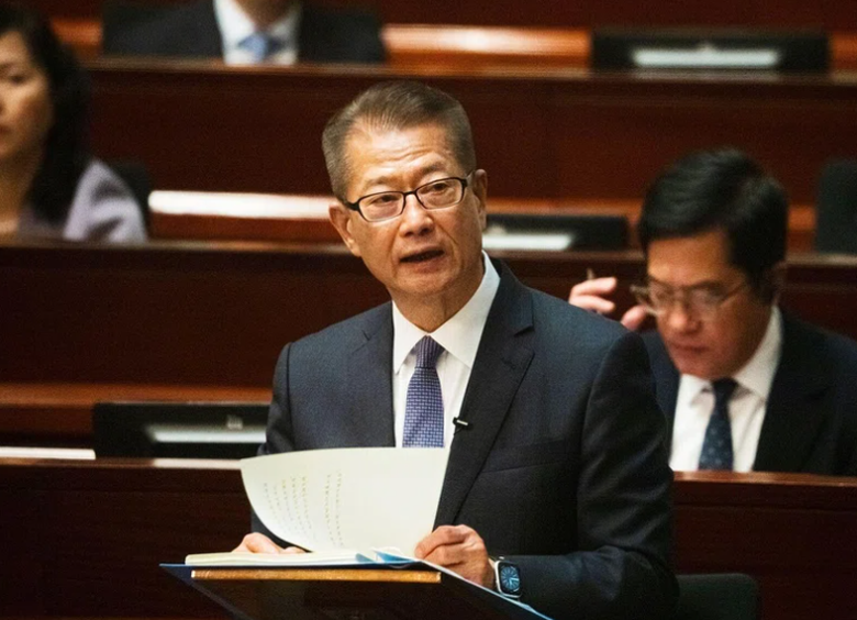 Hong Kong sắp tăng thuế trước bạ với giao dịch nh&agrave; ở hạng sang- Ảnh 1.