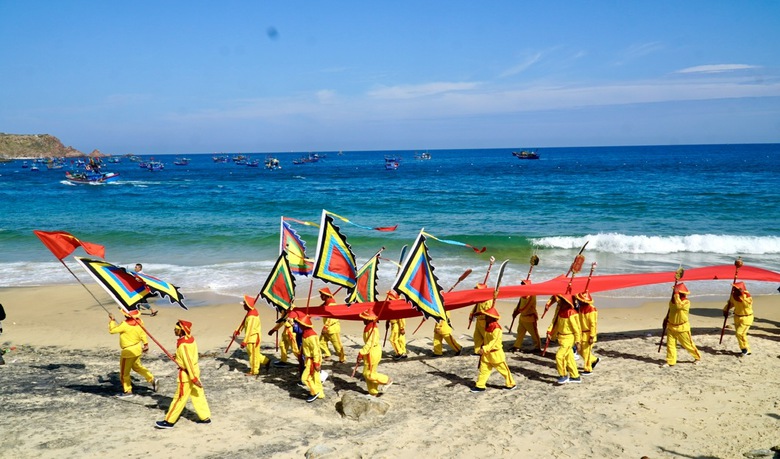 Gia Lai: G&igrave;n giữ hồn biển từ Lễ hội cầu ngư Vạn Đầm Xương L&yacute;- Ảnh 3.