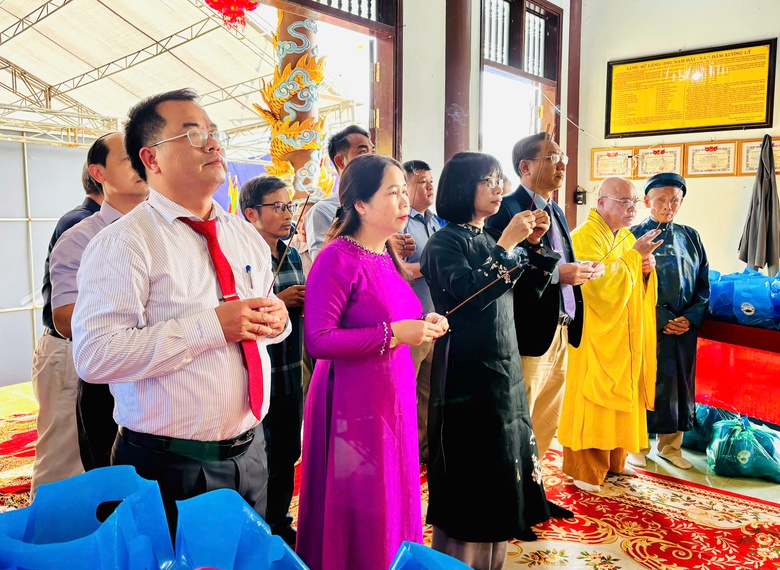 Gia Lai: G&igrave;n giữ hồn biển từ Lễ hội cầu ngư Vạn Đầm Xương L&yacute;- Ảnh 11.