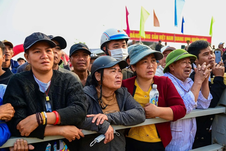 Tưng bừng hội vật truyền thống làng Sình hơn 200 năm ở Huế- Ảnh 12. Tưng bừng hội vật truyền thống làng Sình hơn 200 năm ở Huế- Ảnh 12.