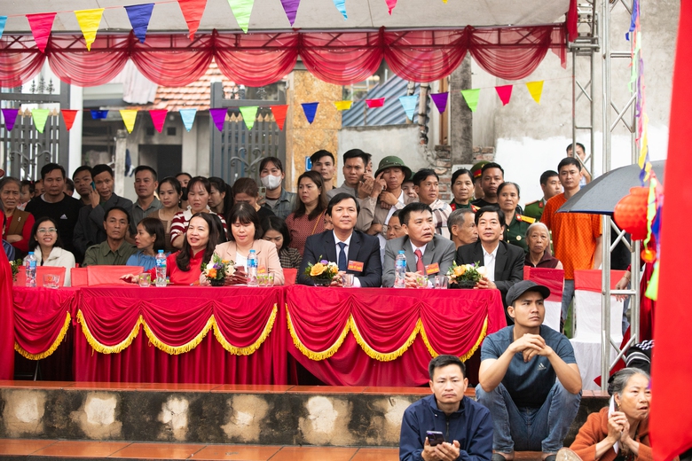 Rộn r&agrave;ng khai hội Đền Tr&uacute;c L&acirc;m xu&acirc;n B&iacute;nh Ngọ 2026- Ảnh 5.