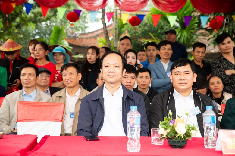 Rộn r&agrave;ng khai hội Đền Tr&uacute;c L&acirc;m xu&acirc;n B&iacute;nh Ngọ 2026- Ảnh 6.