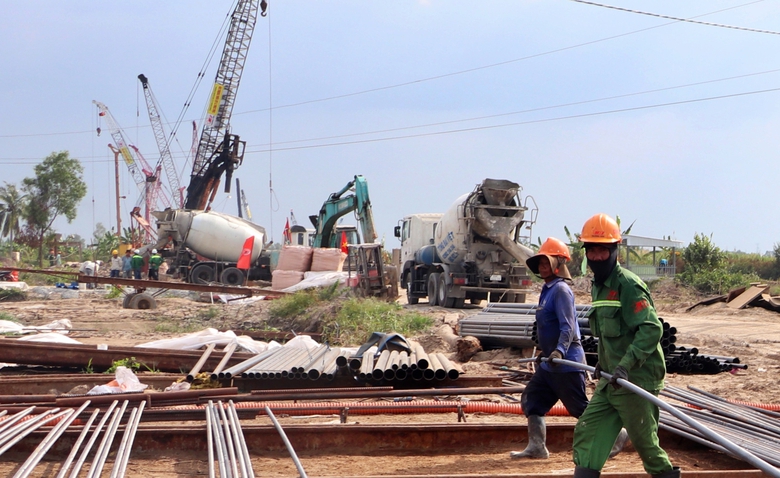 Cao tốc C&agrave; Mau - C&aacute;i Nước: B&agrave;n giao mặt bằng trong th&aacute;ng 3 để đẩy nhanh tiến độ- Ảnh 1.