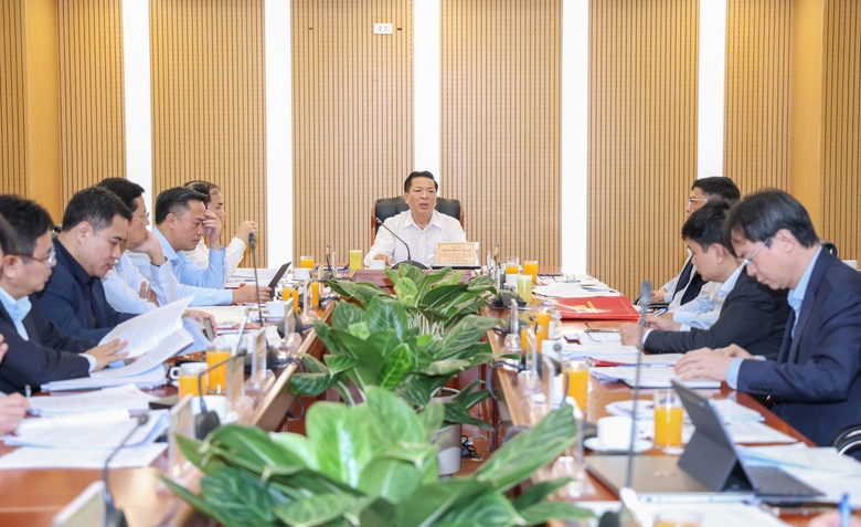 Ban Thường vụ Đảng ủy Bộ Xây dựng quyết liệt chỉ đạo nhiệm vụ chính trị tháng 3/2026- Ảnh 2. Ban Thường vụ Đảng ủy Bộ Xây dựng quyết liệt chỉ đạo nhiệm vụ chính trị tháng 3/2026- Ảnh 2.