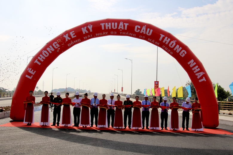 Đồng Nai th&ocirc;ng xe kỹ thuật, khởi c&ocirc;ng loạt dự &aacute;n cầu đường ngh&igrave;n tỷ- Ảnh 1.