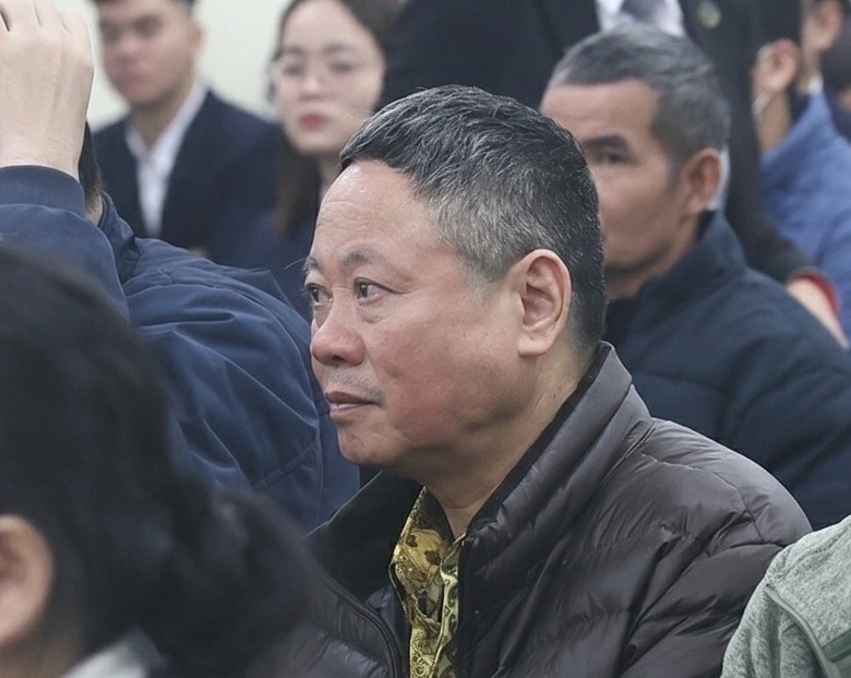 Loạt cựu gi&aacute;m đốc bệnh viện bị phạt t&ugrave; v&igrave; nhận hối lộ của c&ocirc;ng ty dược- Ảnh 2.