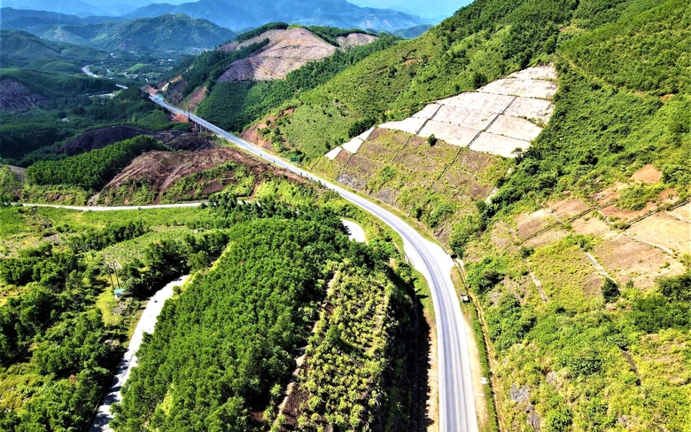 Dự &aacute;n mở rộng cao tốc đoạn La Sơn - H&ograve;a Li&ecirc;n được gia hạn đến th&aacute;ng 3/2026- Ảnh 1.