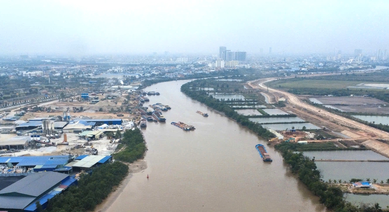 Xuất hiện nhiều vị tr&iacute; nguy hiểm tr&ecirc;n luồng đường thủy ph&iacute;a Bắc, c&aacute;ch n&agrave;o đảm bảo an to&agrave;n?- Ảnh 2.