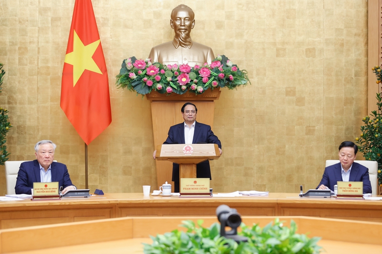 Thủ tướng: Quyết liệt triển khai Nghị quyết Đại hội XIV của Đảng với tr&aacute;ch nhiệm cao nhất- Ảnh 2.