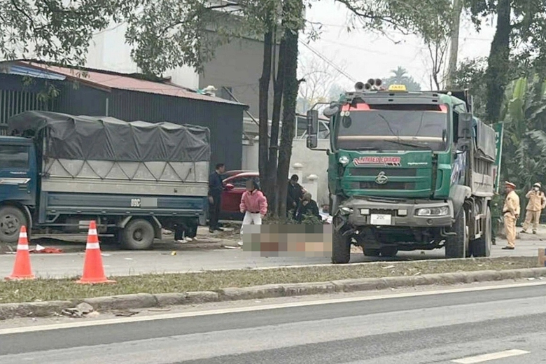 Điều tra vụ xe tải va chạm khiến một CSGT tử vong khi l&agrave;m nhiệm vụ ở Th&aacute;i Nguy&ecirc;n- Ảnh 1.