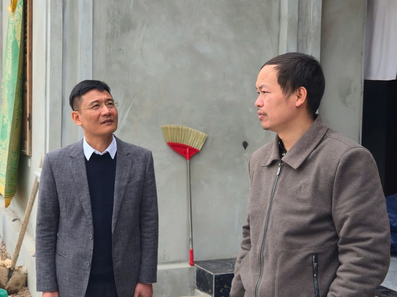 B&aacute;o X&acirc;y dựng chung tay trao 6 ng&ocirc;i nh&agrave; mới cho b&agrave; con mất nh&agrave; v&igrave; lũ ở Tr&agrave;ng X&aacute;- Ảnh 4.