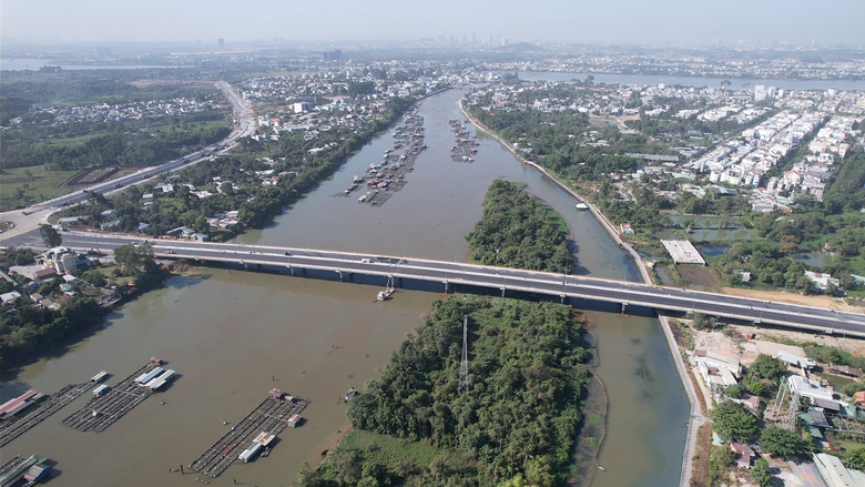 Th&aacute;ng đầu năm 2026, Đồng Nai khởi sắc về hạ tầng, thu ng&acirc;n s&aacute;ch vượt 17% dự to&aacute;n- Ảnh 1.