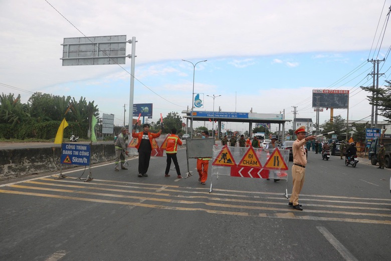 Đồng Nai kiến nghị th&aacute;o dỡ khẩn cấp hai trạm thu ph&iacute; &aacute;n ngữ l&acirc;u năm tr&ecirc;n QL51- Ảnh 2.