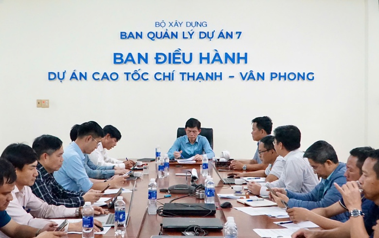 Dồn lực ho&agrave;n thiện, th&ocirc;ng xe 36km cao tốc Ch&iacute; Thạnh - V&acirc;n Phong ng&agrave;y 15/2- Ảnh 2.