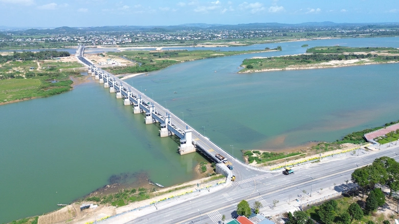 Quảng Ng&atilde;i ph&acirc;n cấp cho cấp x&atilde; kiểm tra c&ocirc;ng t&aacute;c nghiệm thu c&ocirc;ng tr&igrave;nh x&acirc;y dựng- Ảnh 1.