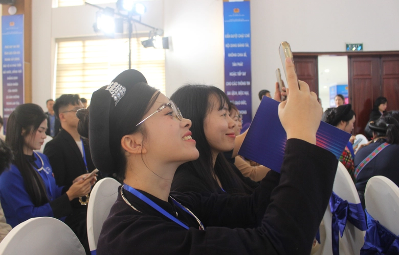 Th&agrave;nh lập c&acirc;u lạc bộ "Li&ecirc;n minh niềm tin số tỉnh Lạng Sơn"- Ảnh 3.