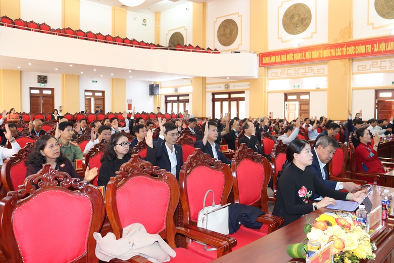 Quảng Ngãi sẽ không còn hộ nghèo trong 5 năm tới- Ảnh 3. Quảng Ngãi sẽ không còn hộ nghèo trong 5 năm tới- Ảnh 3.