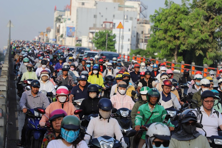 TP.HCM chuẩn bị nhân lực "đi trước một bước" cho mạng lưới metro quy mô lớn- Ảnh 1. TP.HCM chuẩn bị nhân lực "đi trước một bước" cho mạng lưới metro quy mô lớn- Ảnh 1.