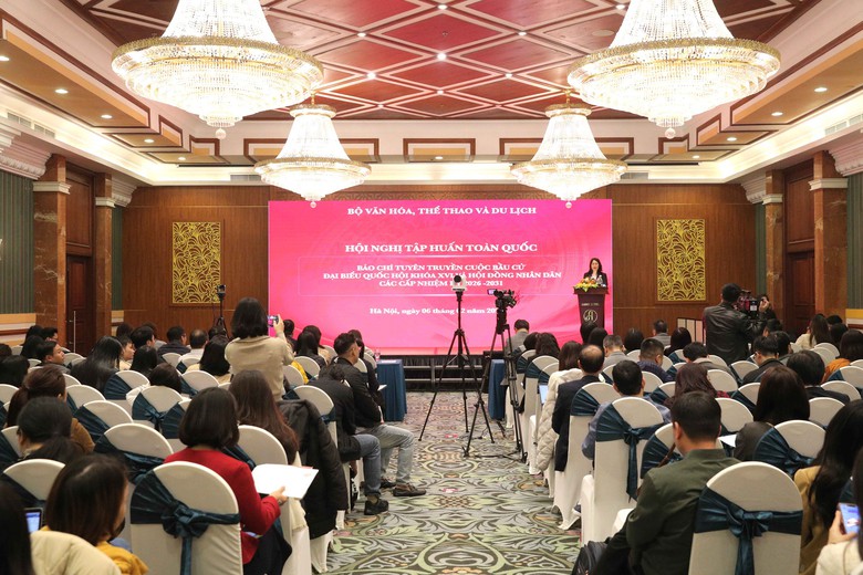 Hơn 1.000 đại biểu dự tập huấn tuy&ecirc;n truyền bầu cử ĐBQH v&agrave; HĐND- Ảnh 2.