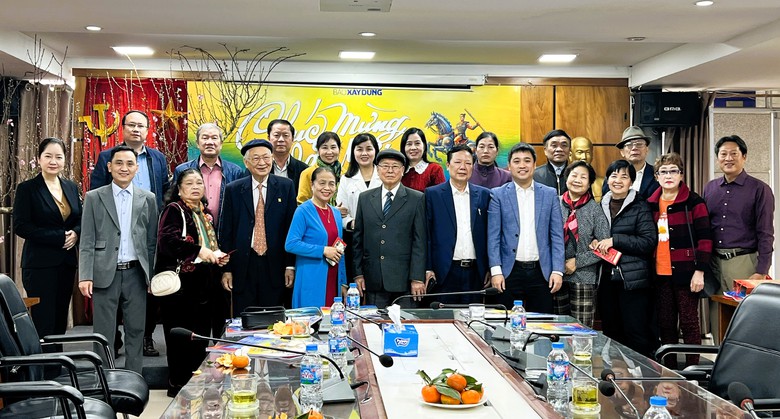 B&aacute;o X&acirc;y dựng gặp mặt, ch&uacute;c Tết c&aacute;n bộ hưu tr&iacute; nh&acirc;n dịp Xu&acirc;n B&iacute;nh Ngọ- Ảnh 6.