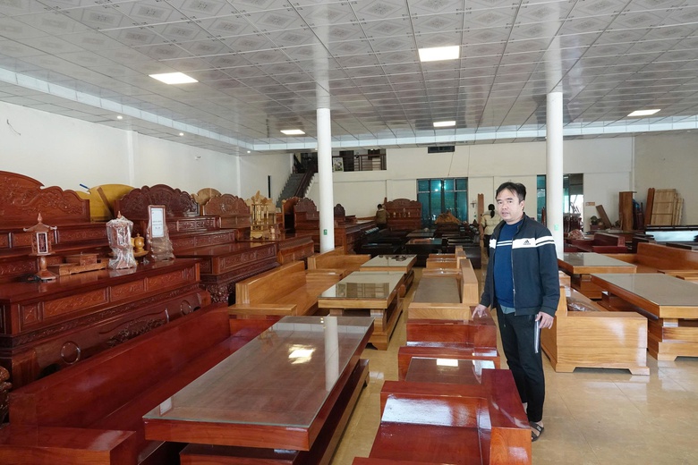 Làng mộc lớn nhất Hà Tĩnh tất bật vào vụ Tết- Ảnh 3. Làng mộc lớn nhất Hà Tĩnh tất bật vào vụ Tết- Ảnh 3.