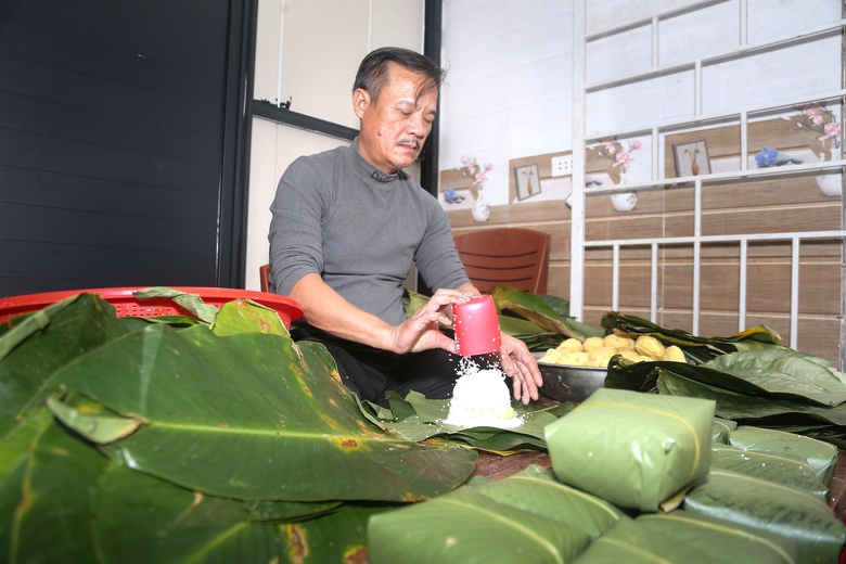 L&agrave;ng b&aacute;nh chưng gần trăm tuổi xứ Nghệ rộn r&agrave;ng v&agrave;o vụ Tết- Ảnh 7.