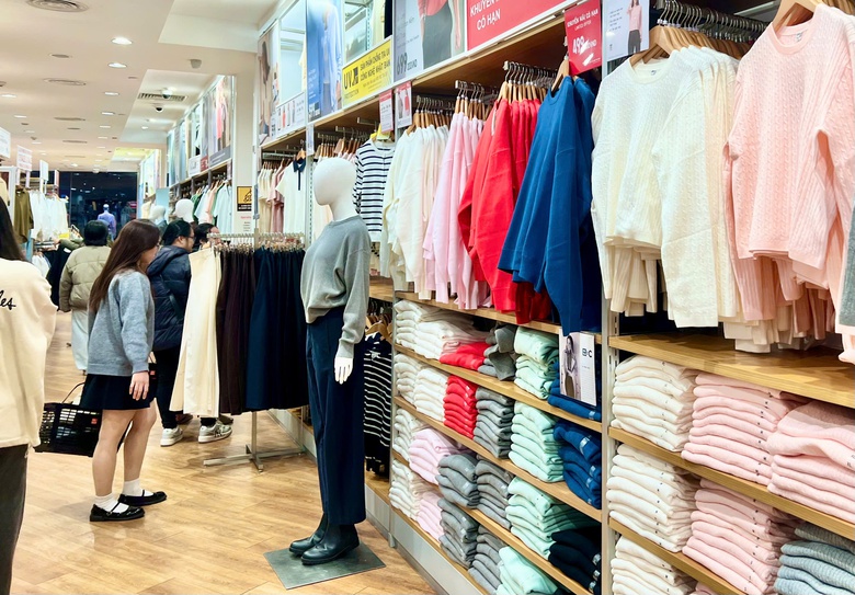 Người ti&ecirc;u d&ugrave;ng Việt thay đổi tư duy mua sắm đồ chống r&eacute;t m&ugrave;a đ&ocirc;ng 2026- Ảnh 1.