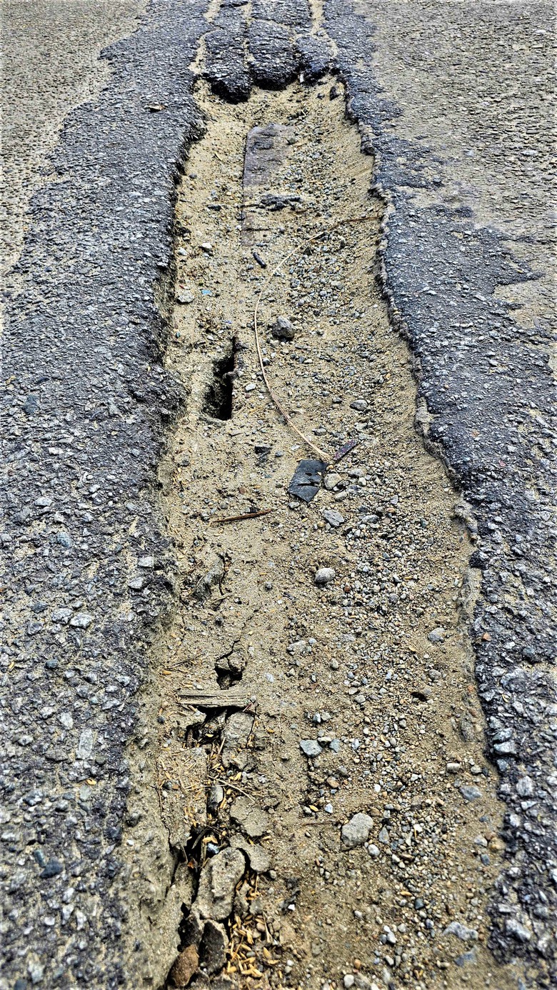 Cận cảnh cầu Thanh H&agrave; xuống cấp, sắp được x&acirc;y mới ở Huế- Ảnh 9.