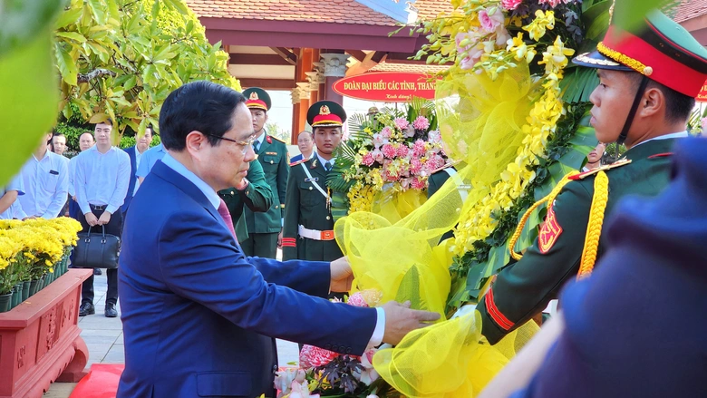 Thủ tướng Phạm Văn Đồng: Người cộng sản ki&ecirc;n trung, l&atilde;nh đạo kiệt xuất của đất nước- Ảnh 1.